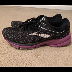 Brooks running sneakers